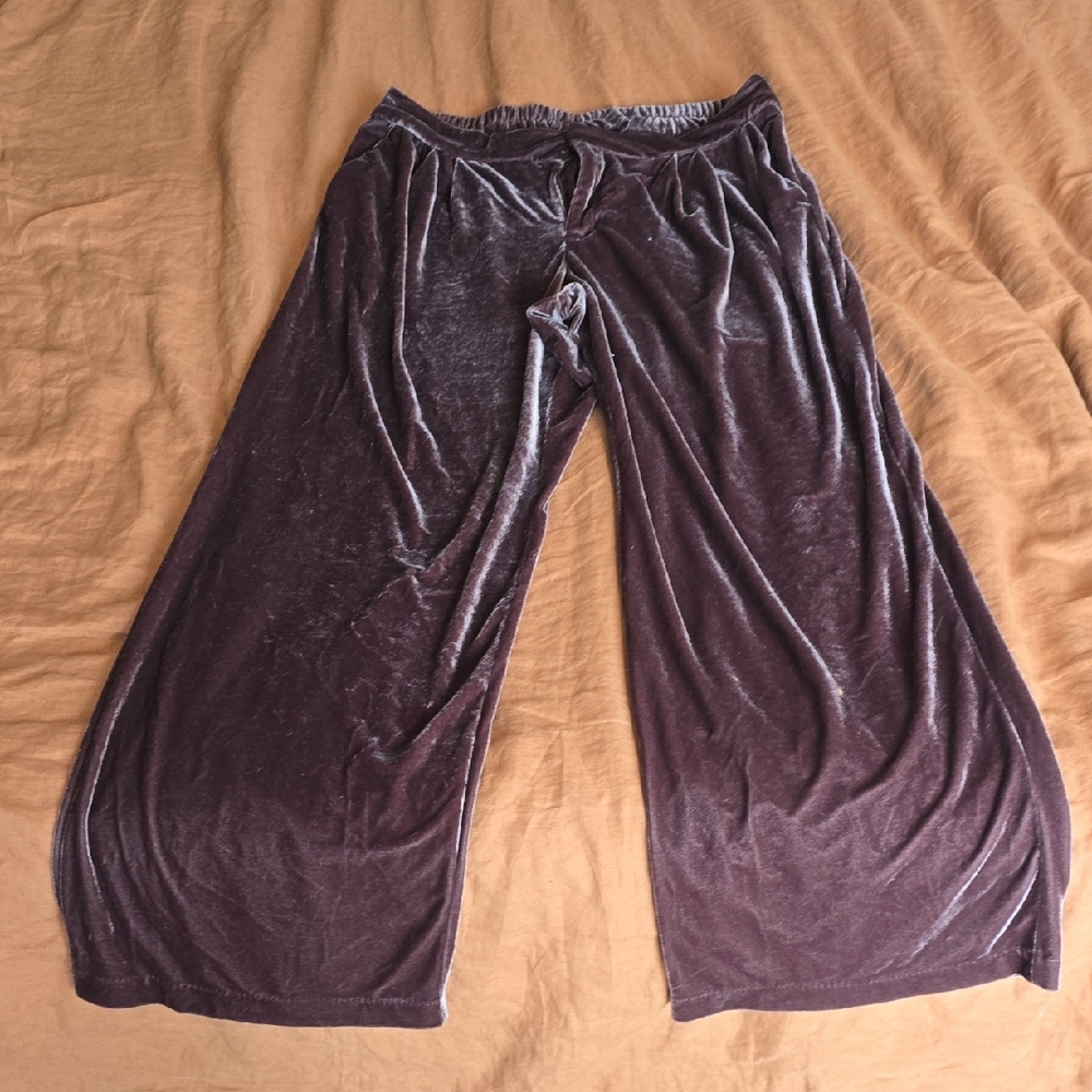 a new day Velvet Trousers in Deep Purple